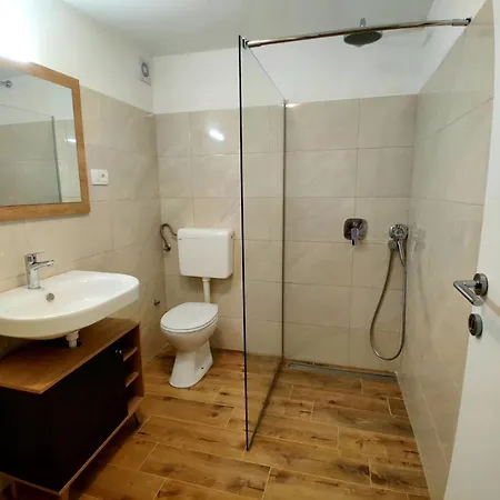 Apartment Roko *