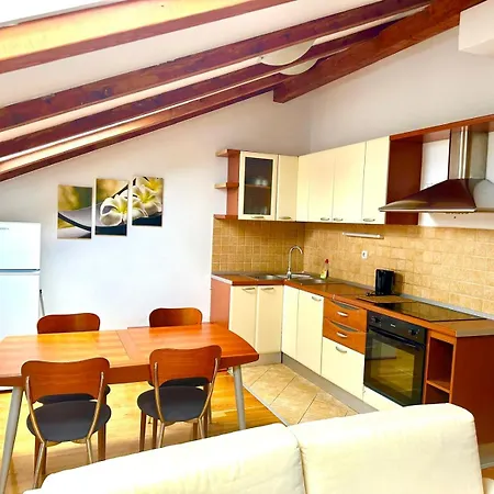 Roko Apartmán Zadar